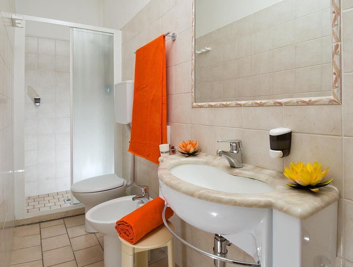 Double Room with Balcony,641668953:JPEG