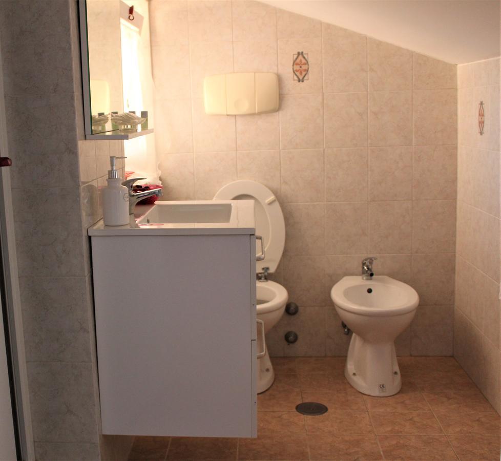 Comfort Dreibettzimmer mit Dusche
