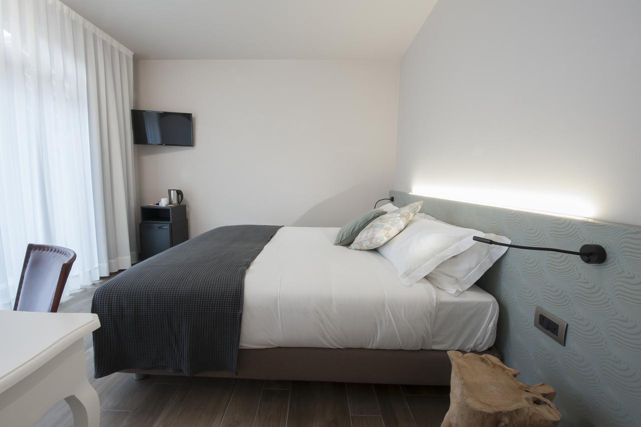 Double or Twin Room with Private Bathroom