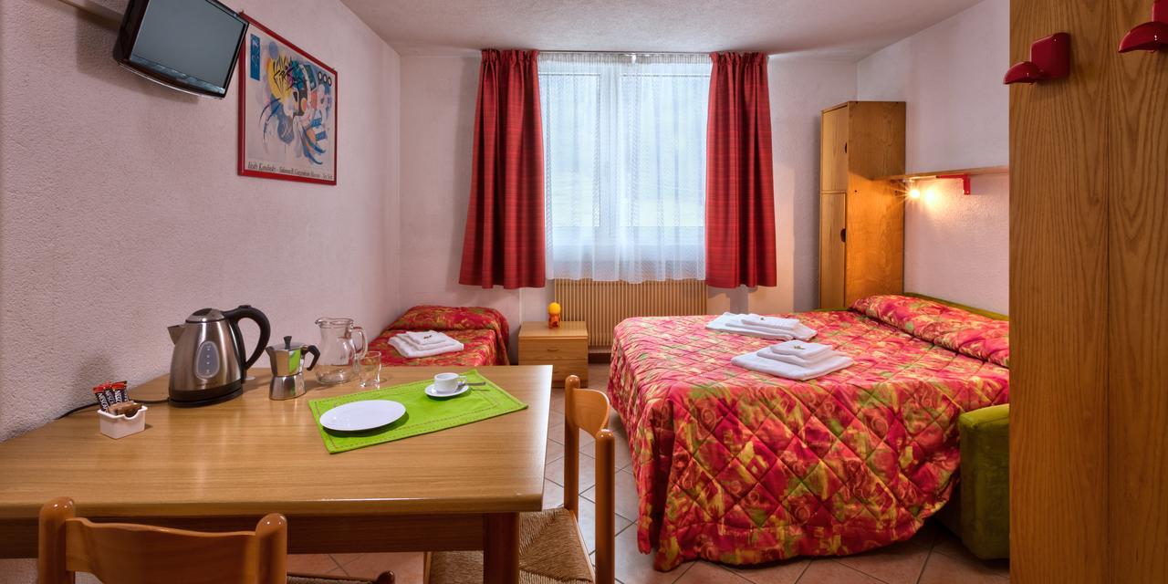 Double or Twin Room,631363902:JPEG