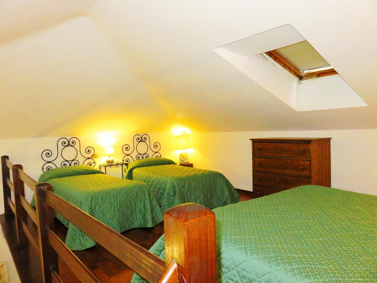 Triple Room,632089179:JPEG