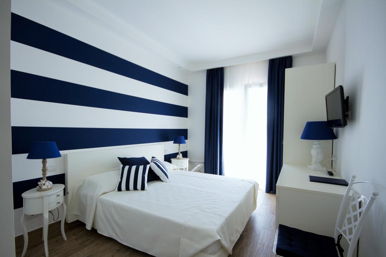 Double Room Patio,689257563:JPEG