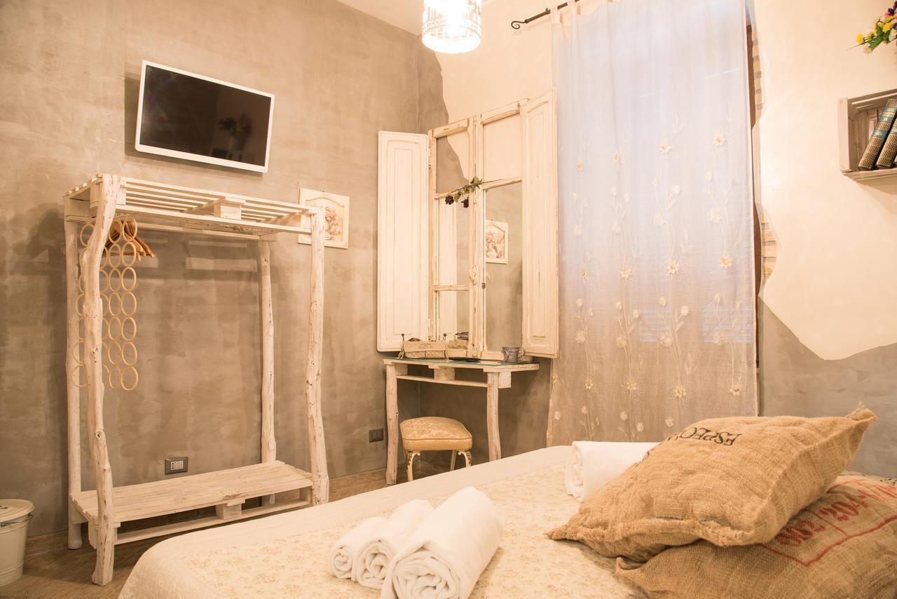 Double Room Private External Bathroom