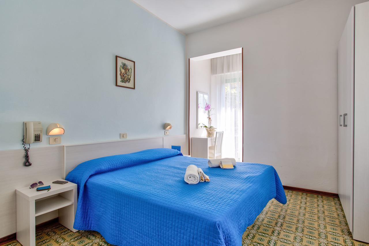 Standard Double Room,634730424:JPEG