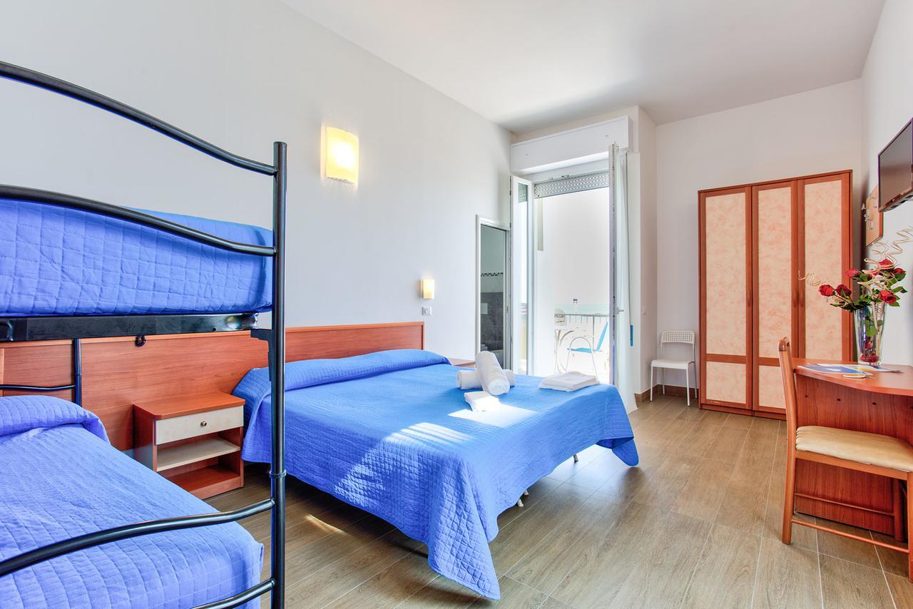 Standard Triple Room,634730304:JPEG