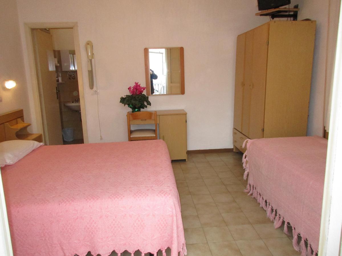 Standard Double or Twin Room,635448480:JPEG