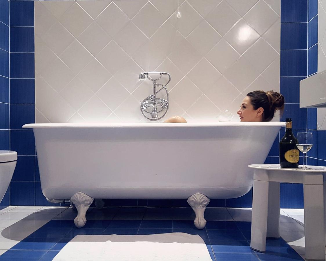 Deluxe Double Room with bathtub,1695772308:JPEG
