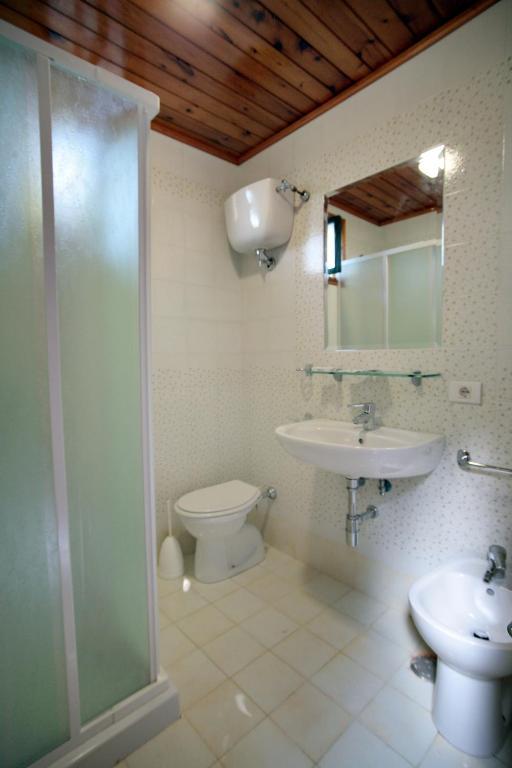 Bungalow with Kitchenette (2 Adults),67231339:JPEG