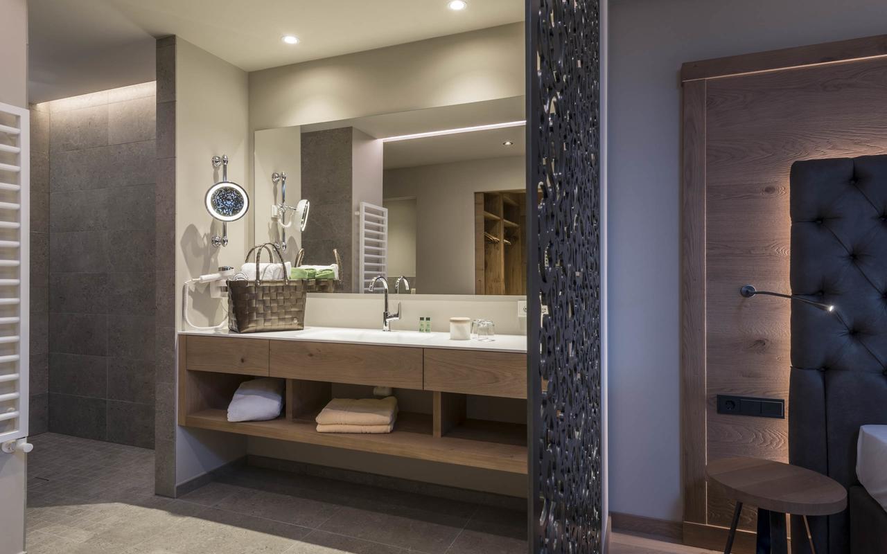 Junior Suite Mountain View