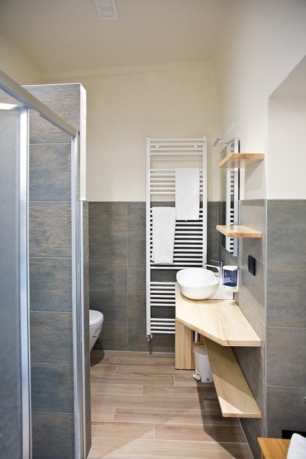 Chambre Double Deluxe (2 Adultes + 1 Enfant)
