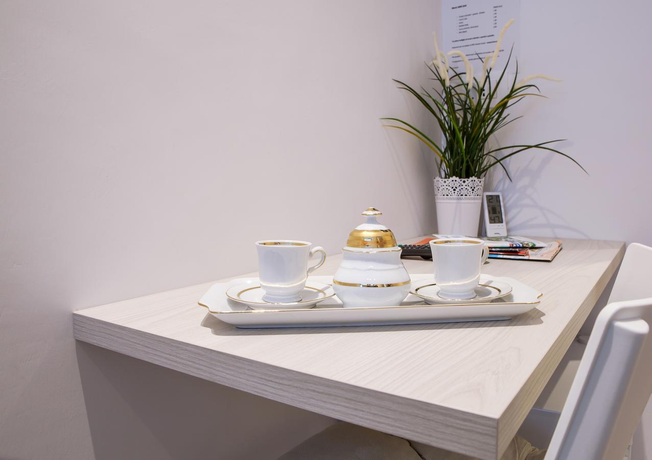 Single Room with Private Bathroom,639548508:JPEG