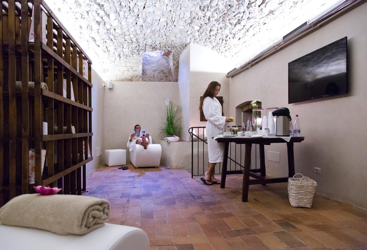 Junior Suite with Spa Access