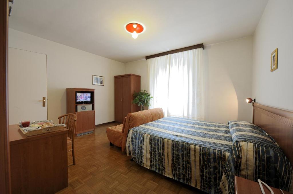 Double Room,64194844:JPEG