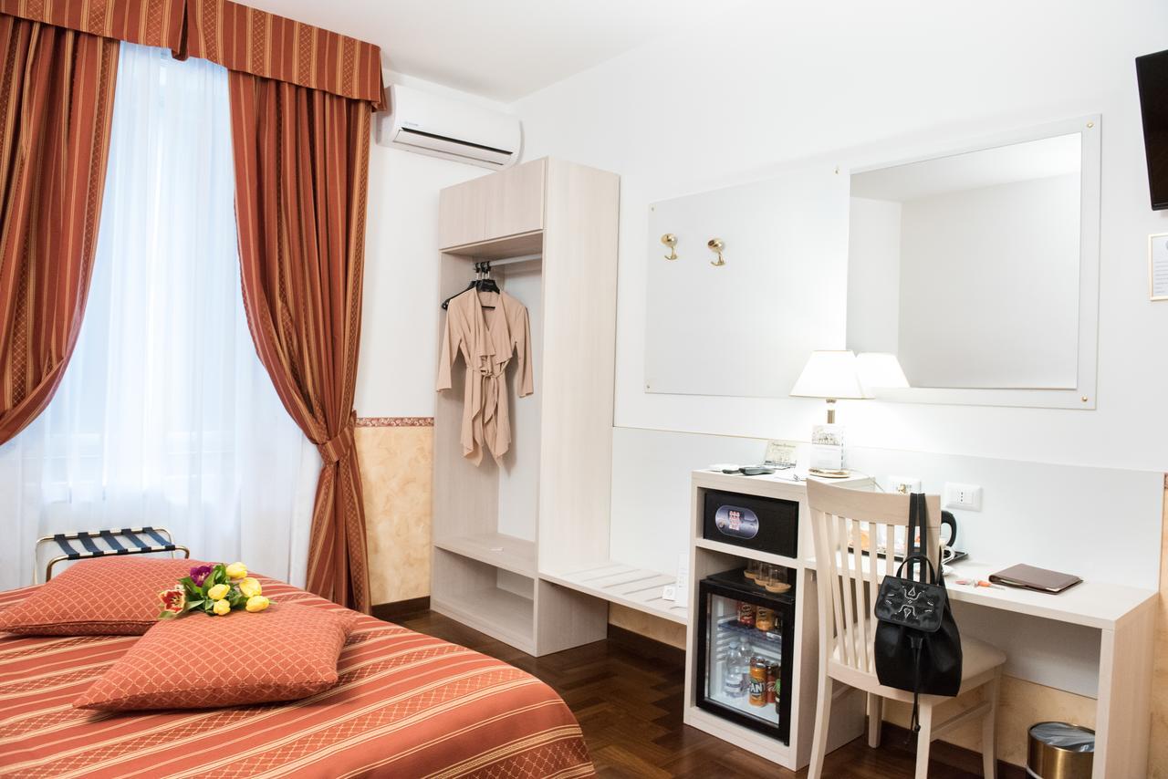 Quarto Triplo Clássico