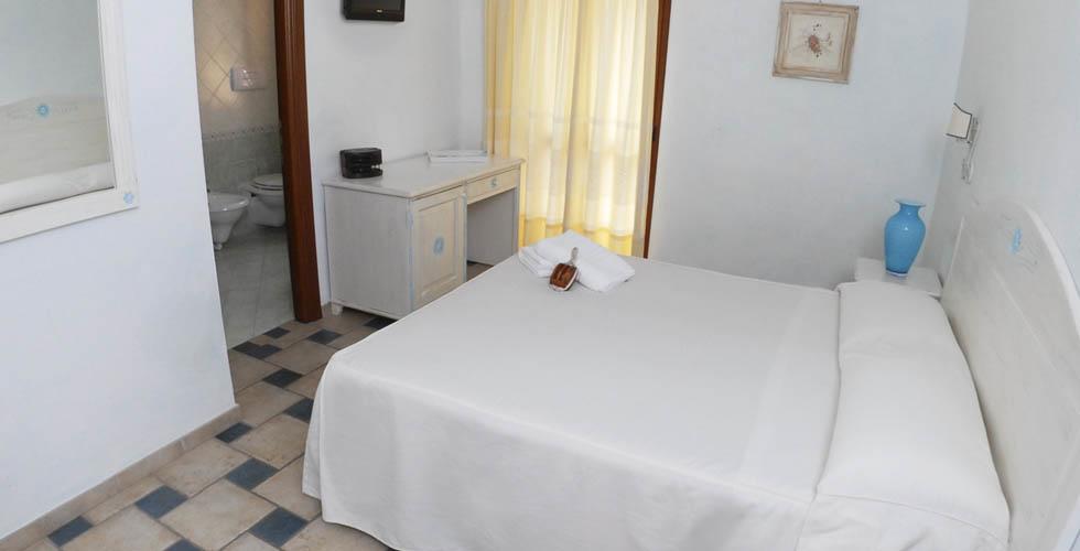 Standard Double Room,646032381:JPEG