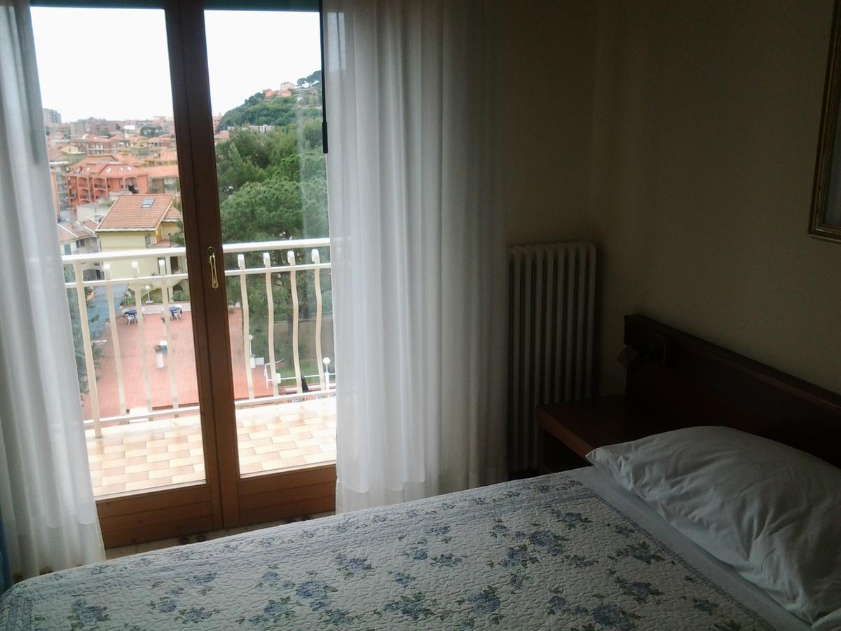 Two-Bedroom Apartment,646083315:JPEG