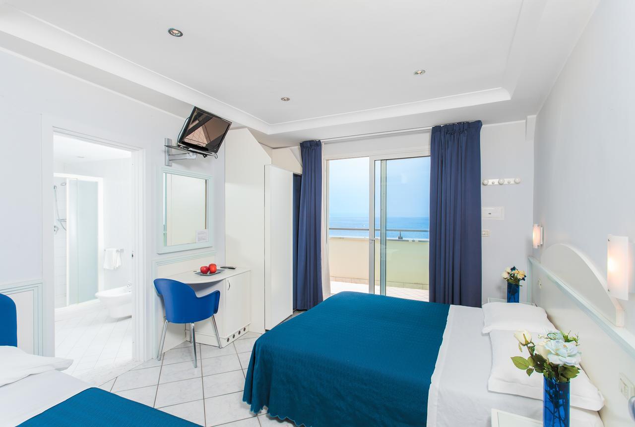 Quadruple Room Terrace,664046673:JPEG