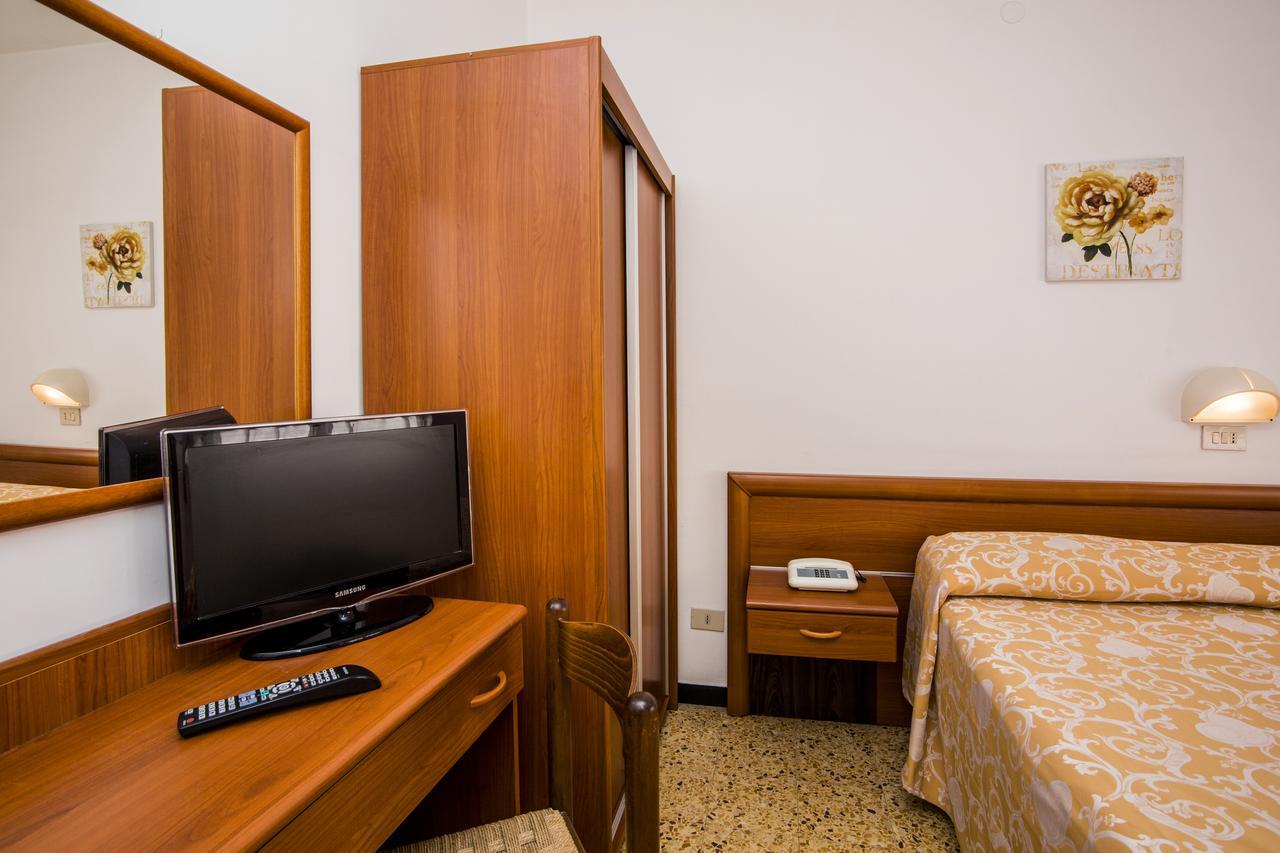 Standard Single Room,1765932996:JPEG
