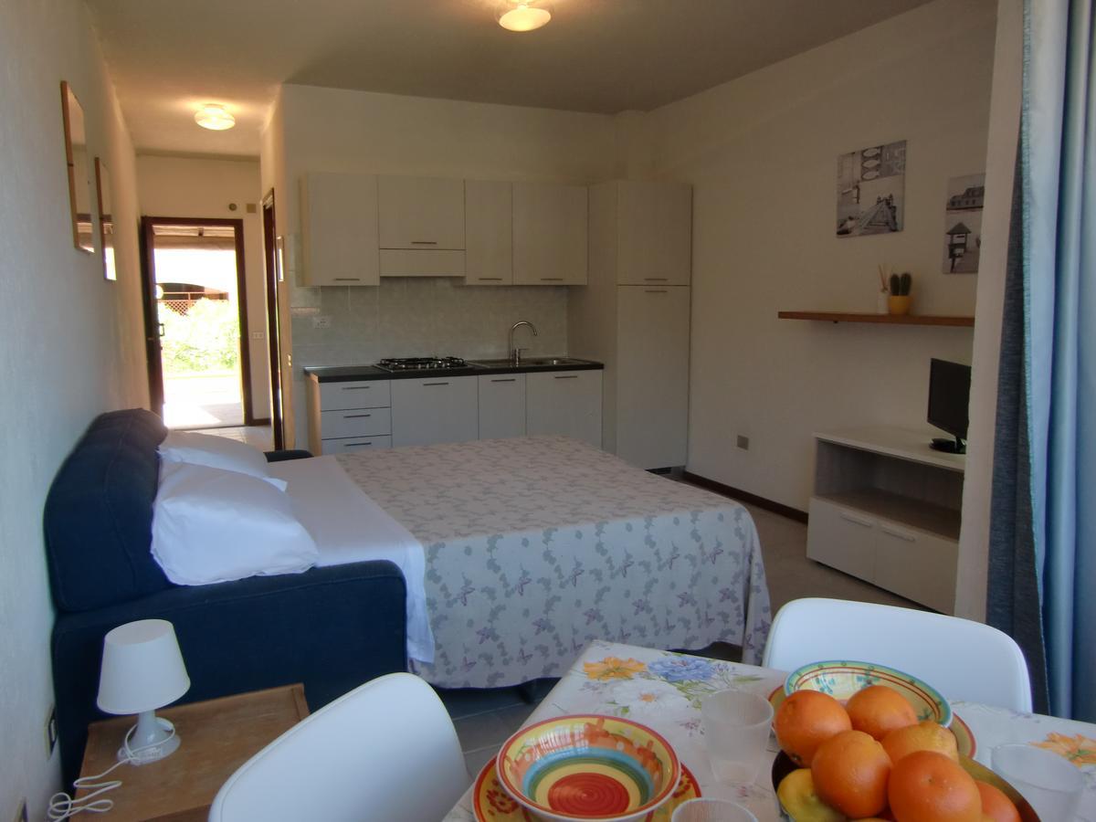 Studio,653904759:JPEG