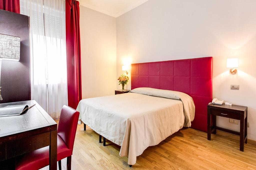Quarto Standard com Cama de Casal ou 2 de Solteiro