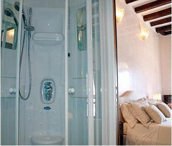 Apartament typu Junior Suite z widokiem na lagunę