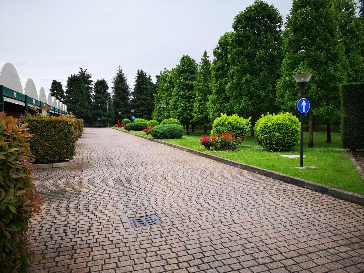 Double Room,662384670:JPEG