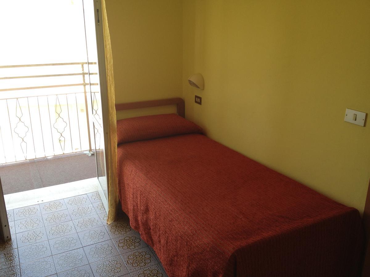Single Room Bathroom,1589169234:JPEG