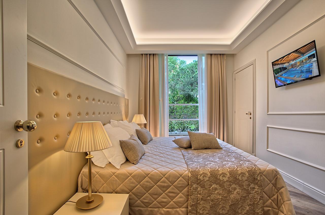 Superior Single Room,664335402:JPEG