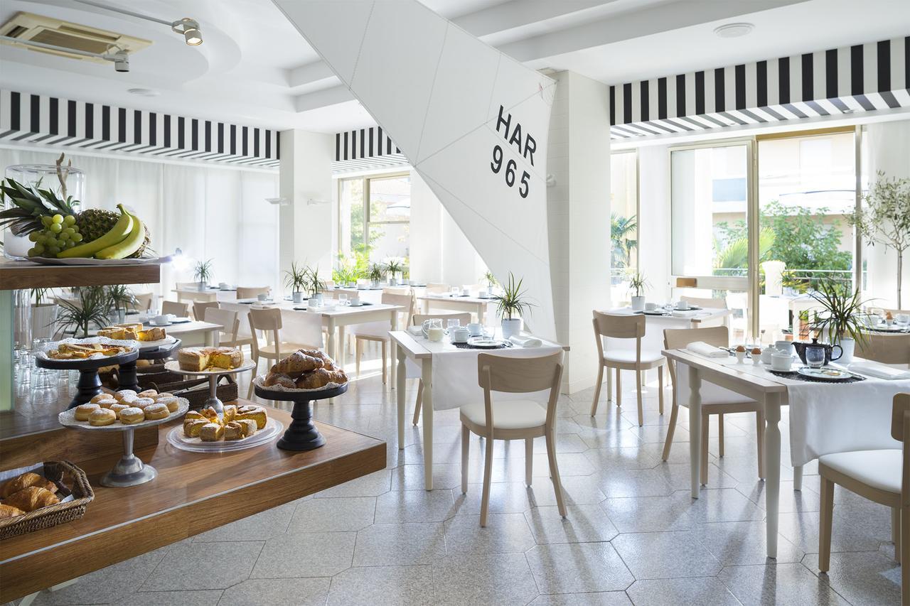 Junior Suite with Balcony,698461629:JPEG