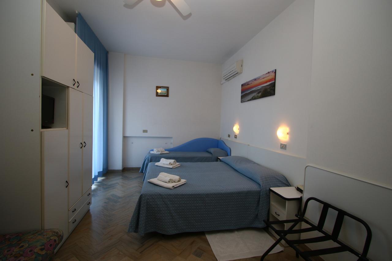 Pokój trzyosobowy z balkonem