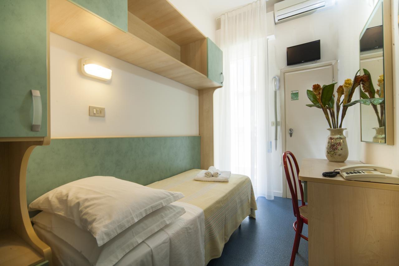 Quarto Individual Standard