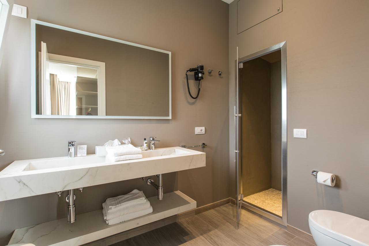 Junior Suite,665902668:JPEG