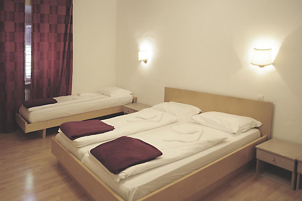 Triple Room,666108807:JPEG