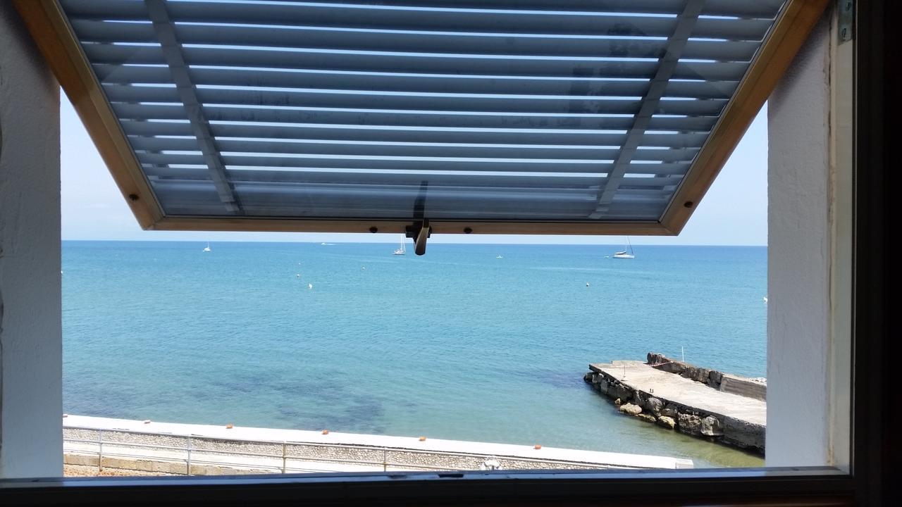 Camera Tripla con Vista Mare