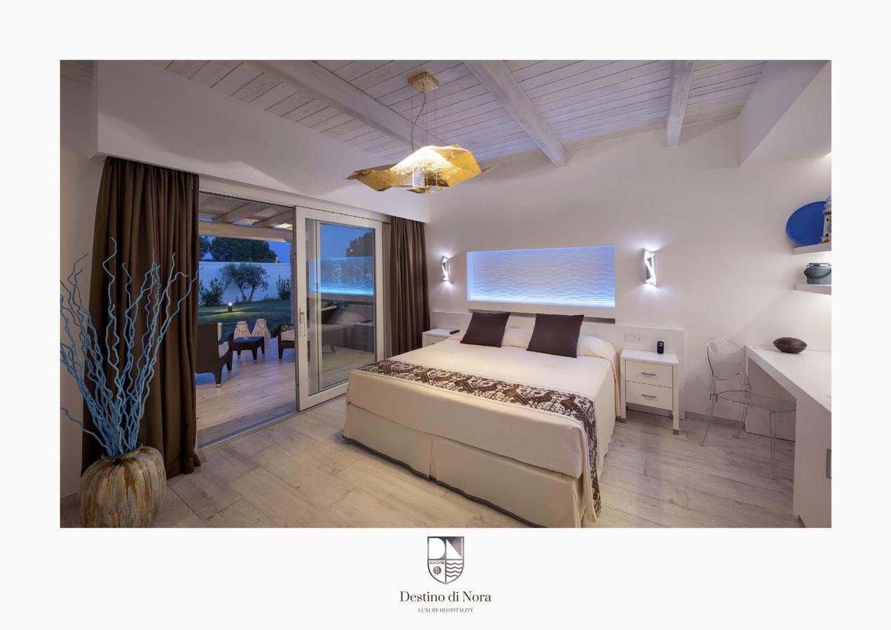 Deluxe Suite with Spa Bath,669381441:JPEG