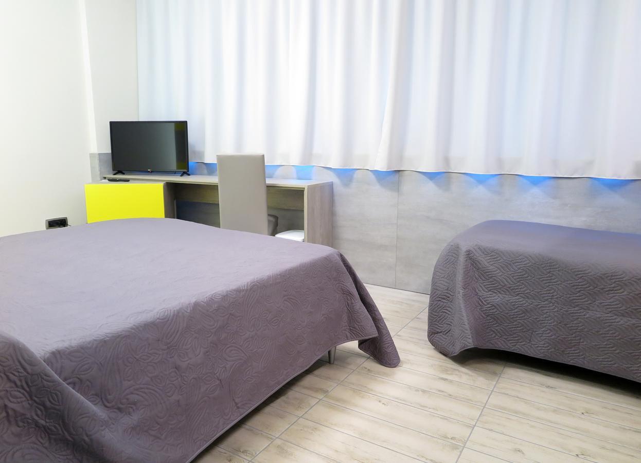 Large Double Room,633442623:JPEG