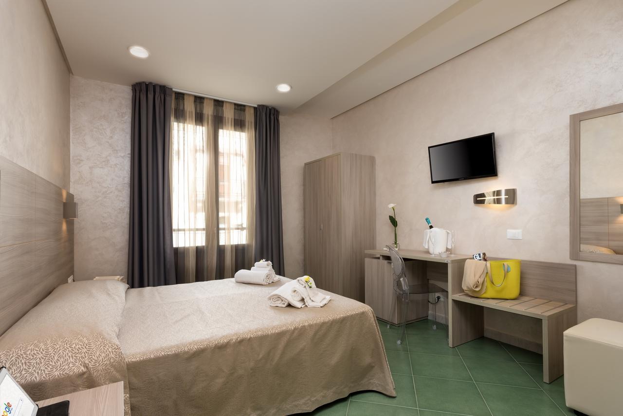 Double Room,670288287:JPEG