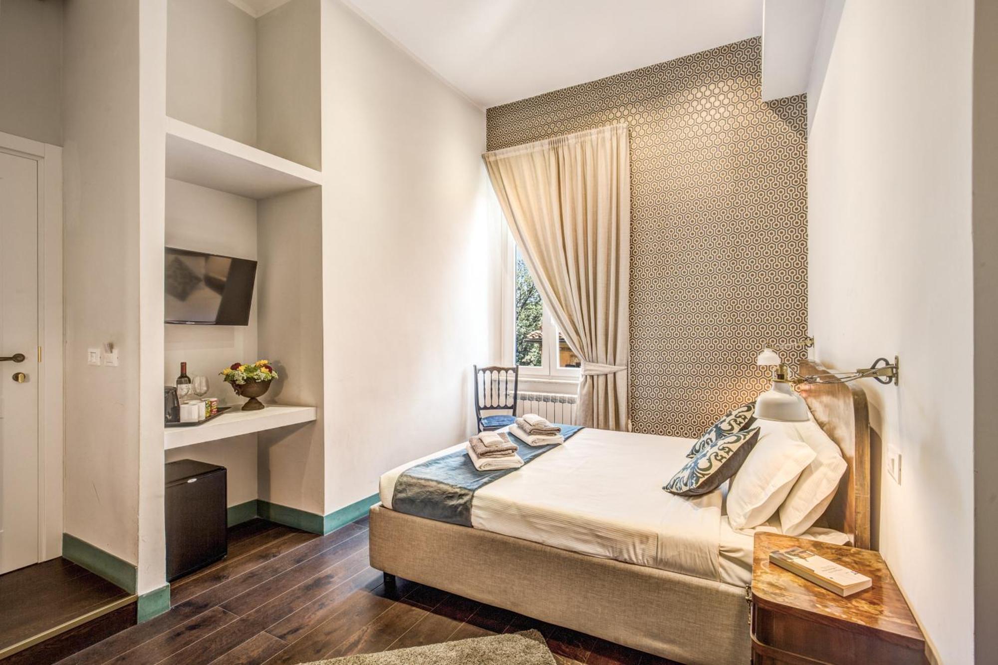 Exclusive Triple Room