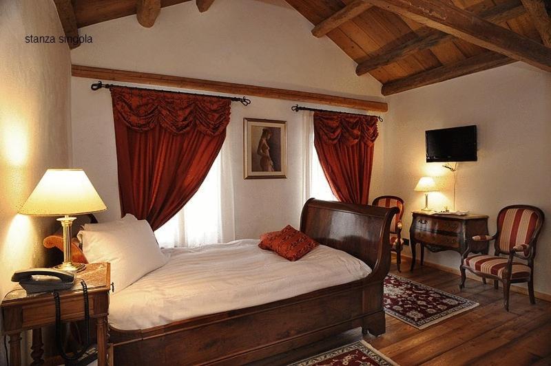 Single Room,8785320:JPEG