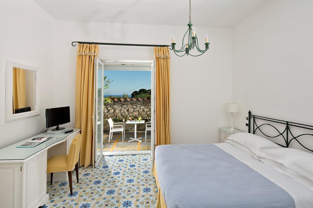 Quarto Superior com Cama de Casal ou 2 de Solteiro