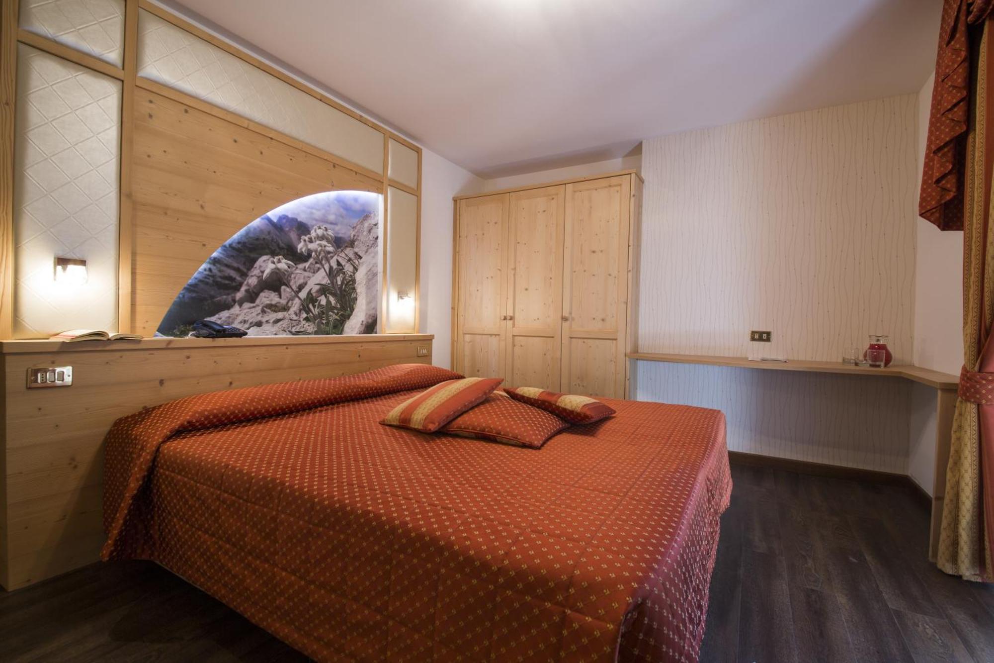 Triple Room,114673061:JPEG