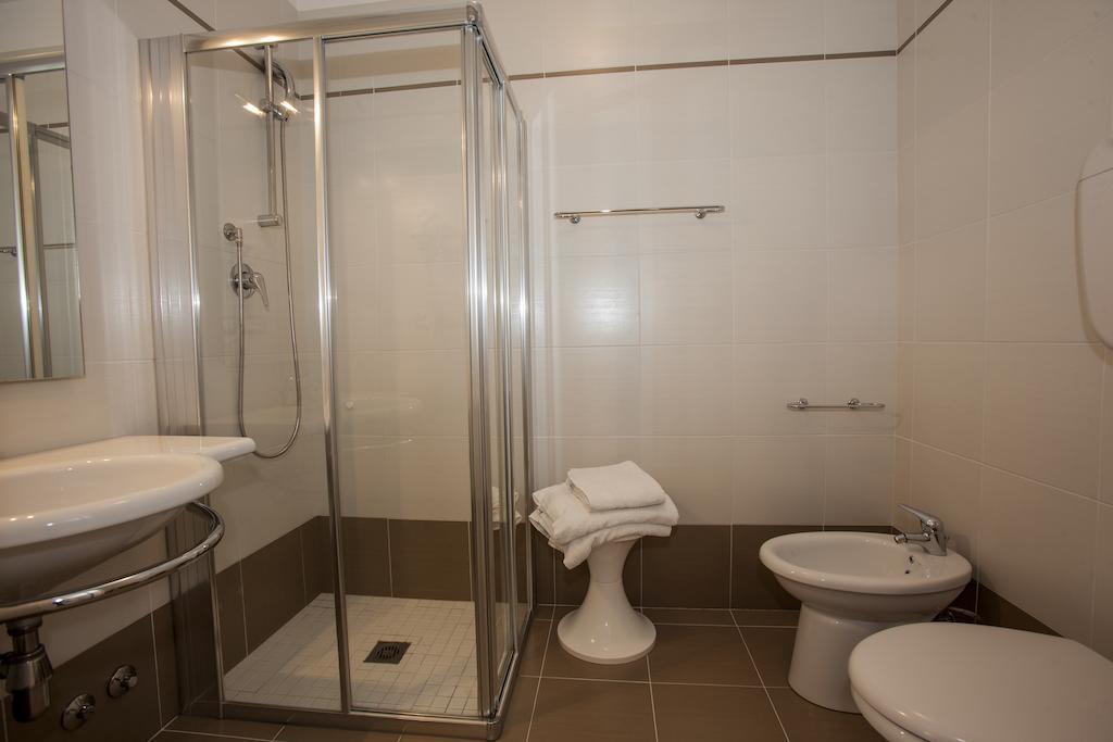 Superior Double Room,735828040:JPEG