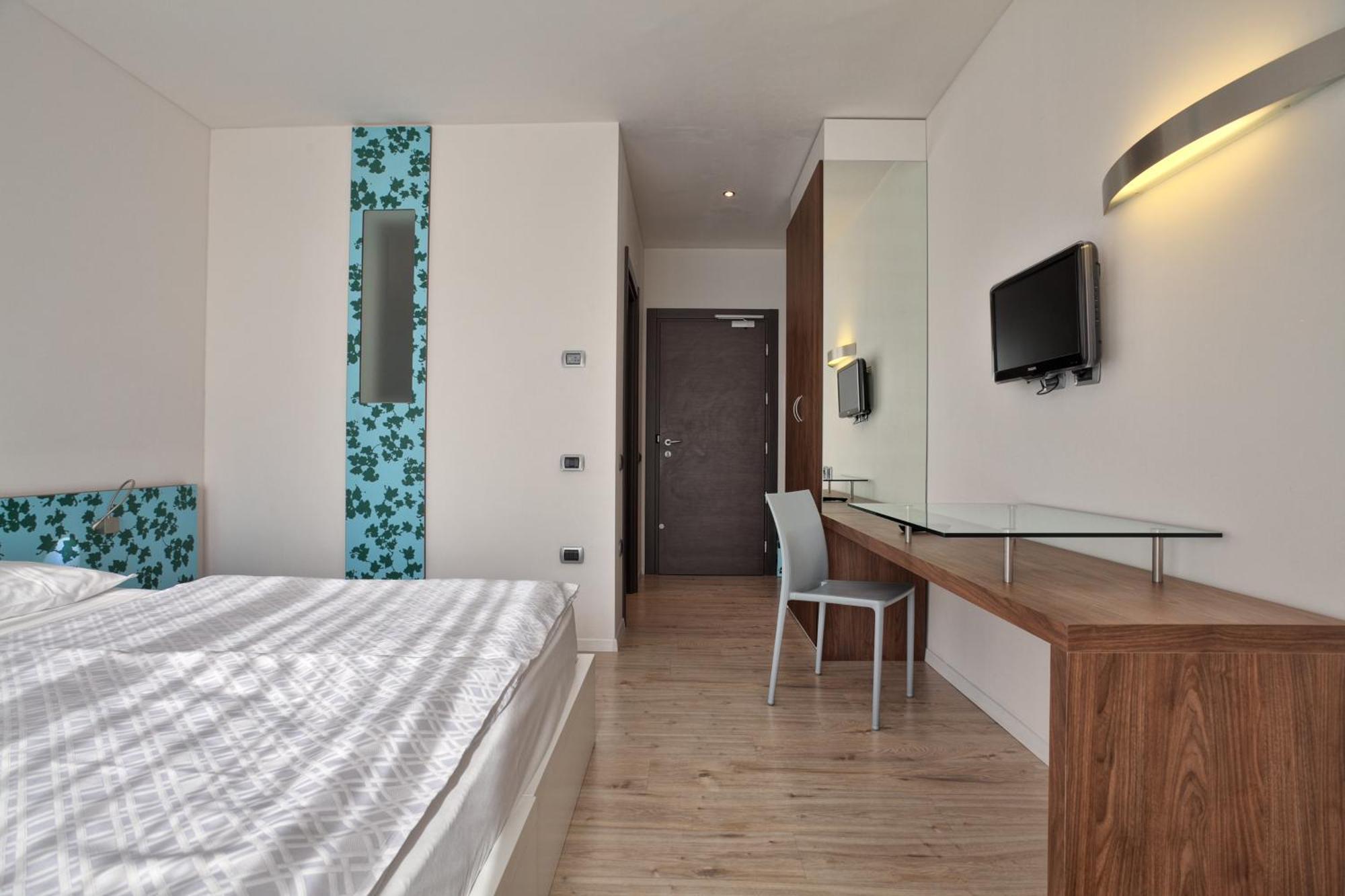 Double Room Annex,328250890:JPEG