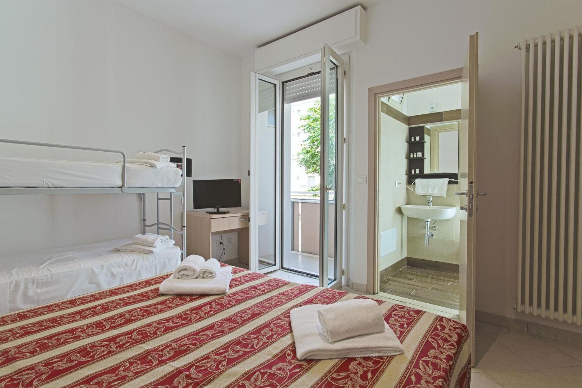 Apartament z balkonem i widokiem na okolicę