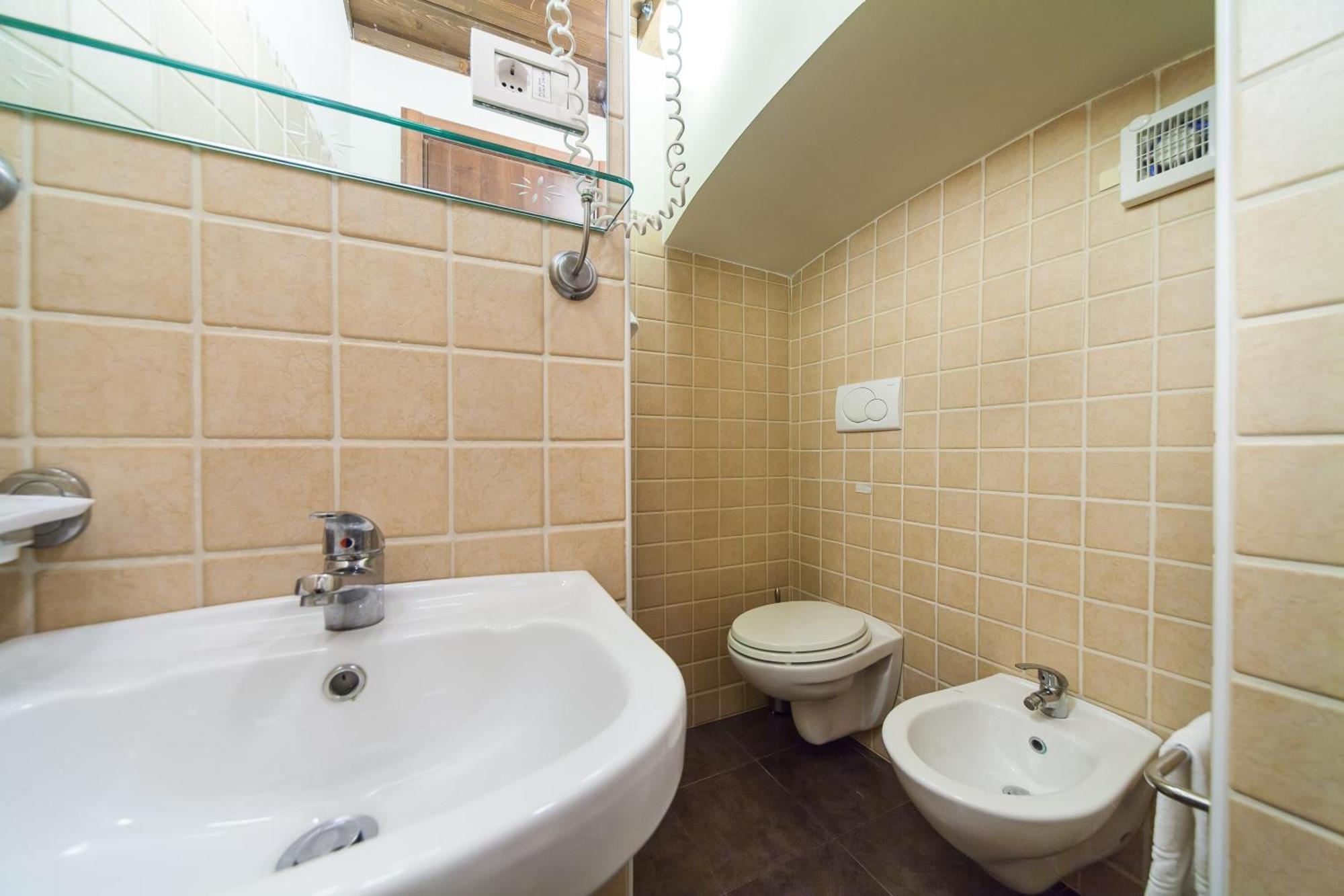 Standard Double Room,691107633:JPEG