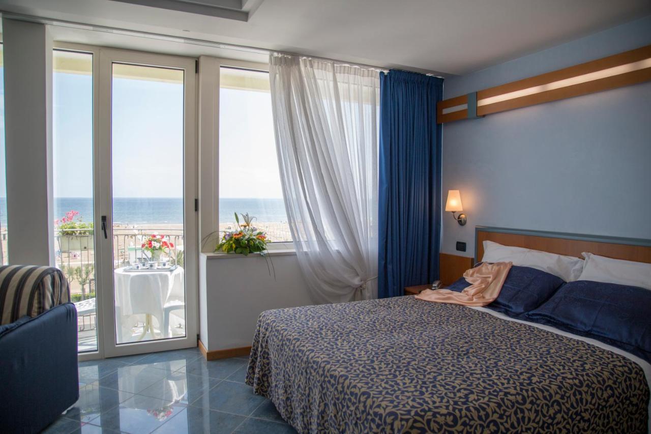 Apartament typu Suite z widokiem na morze
