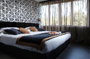 Comfort Queen Room