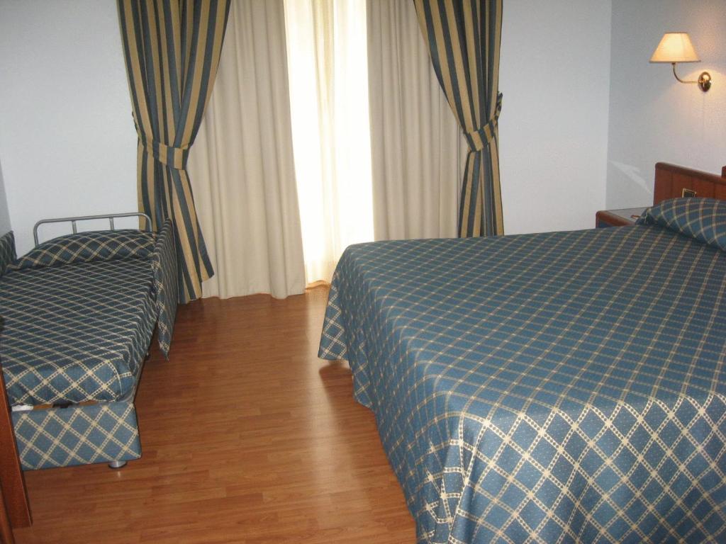 Triple Room,28288628:JPEG