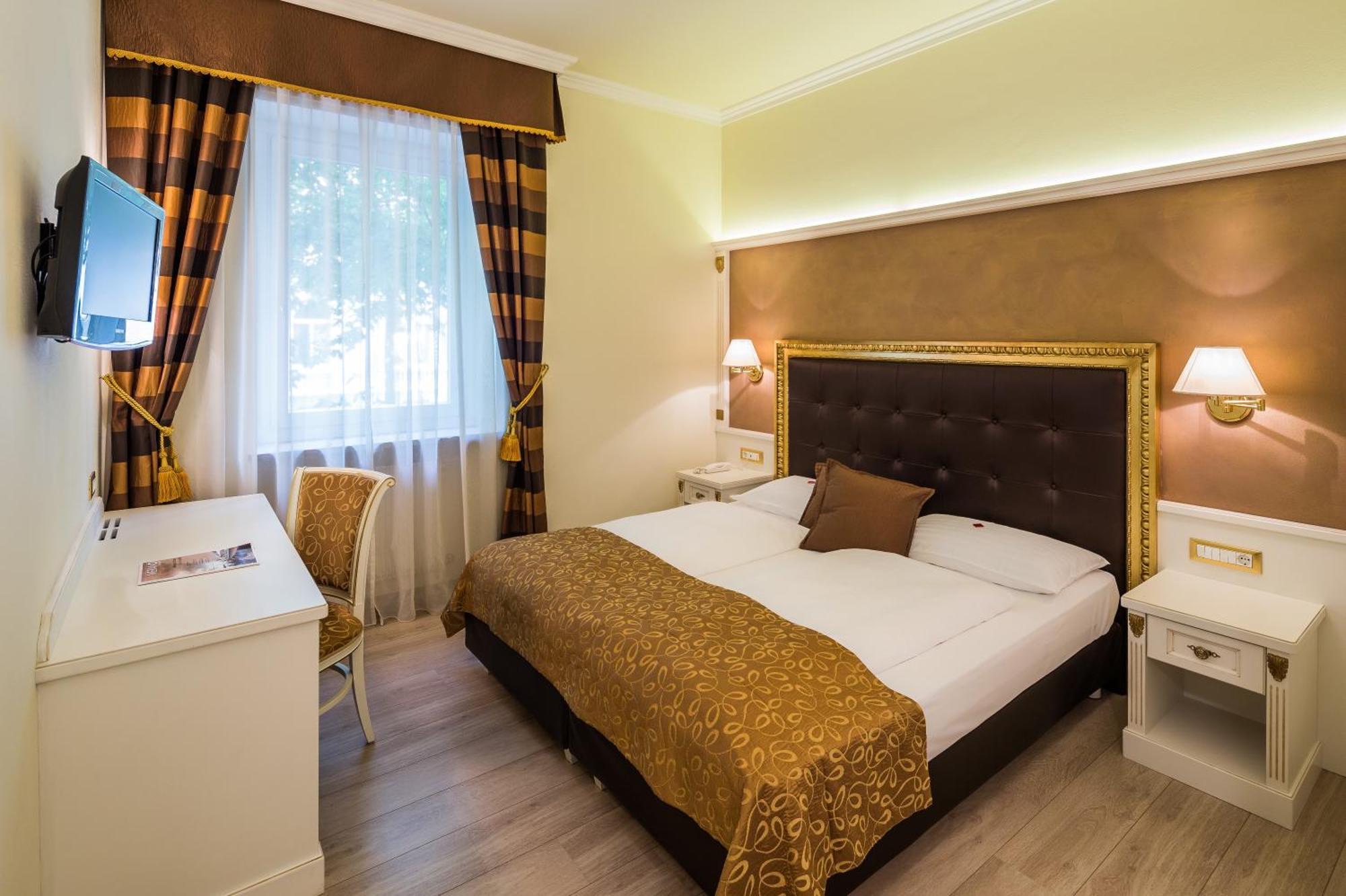 Standard Double Room,798966579:JPEG
