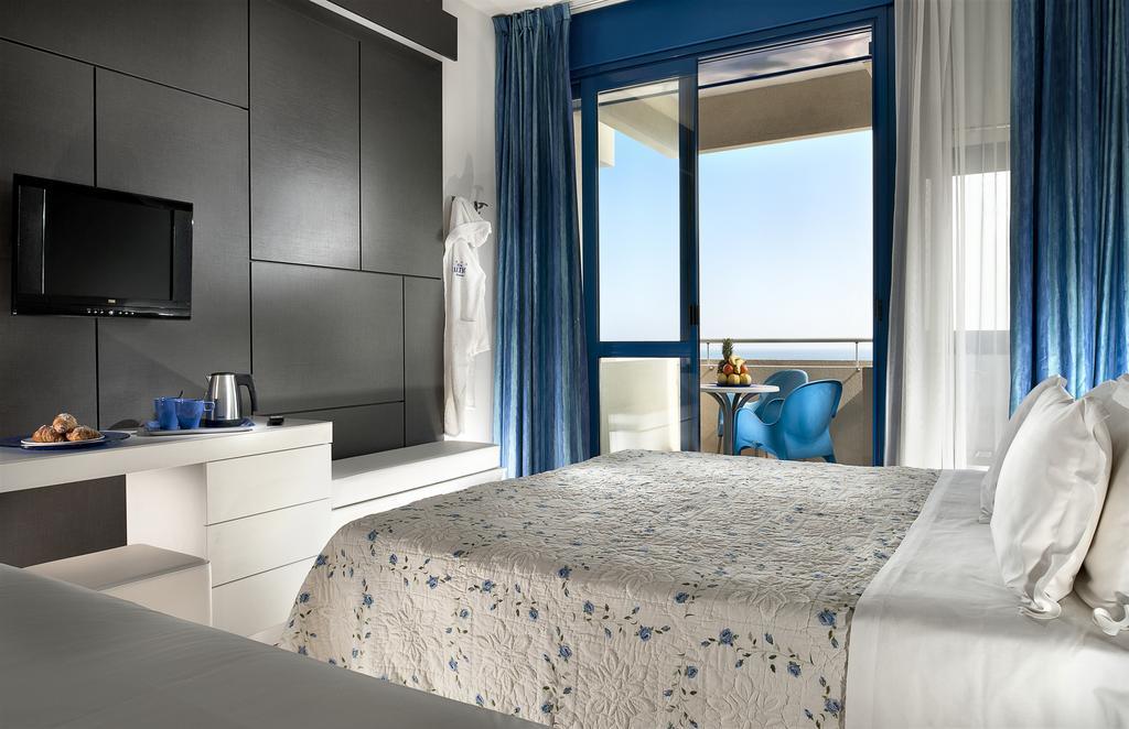 Chambre Double Deluxe avec Balcon - Vue sur Mer
